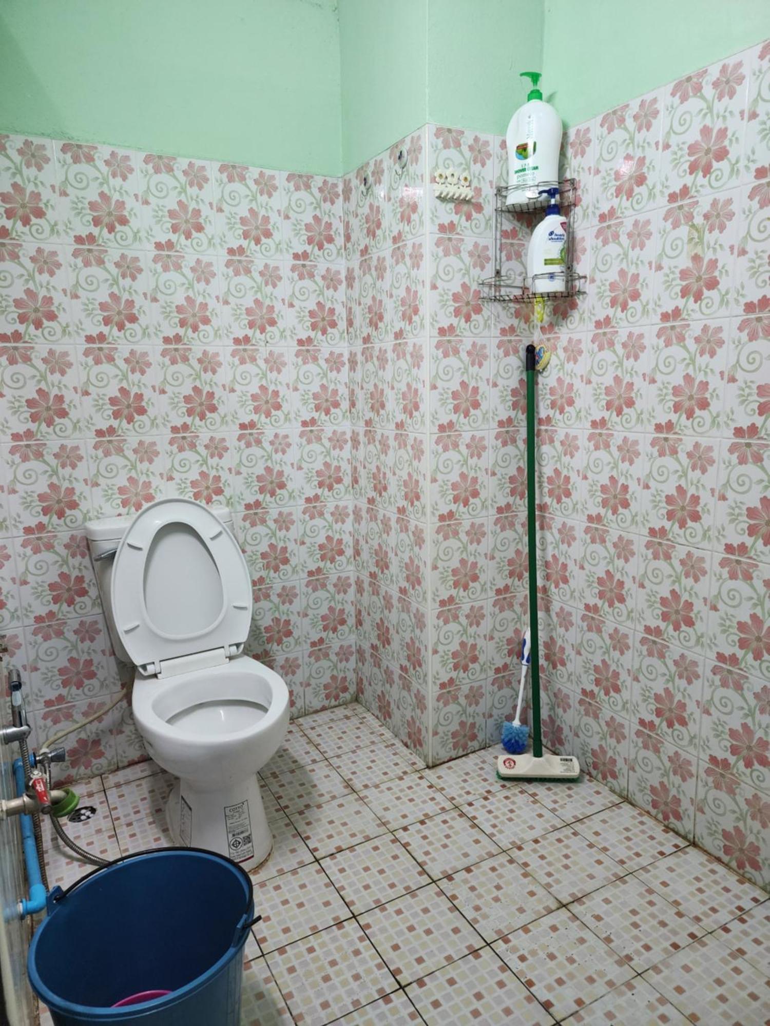 Saamsaao Homestay Betong - 4 Bedroom House Extérieur photo